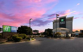 Holiday Inn Express Hotels- Hampton By Ihg